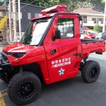 小型救助車／通常の消防車両では進入が困難な場所での情報収集や、後続部隊の効果的な投入支援を目的とした車両です。